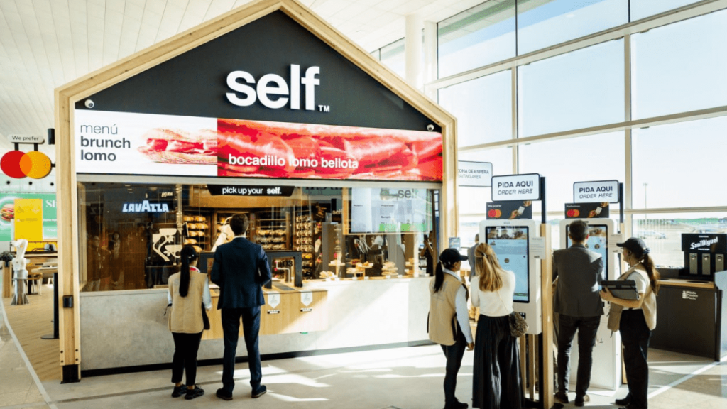 Pershyj U Sviti Restoran Z Shi Vidkryvsya V Aeroportu Barselony Foto