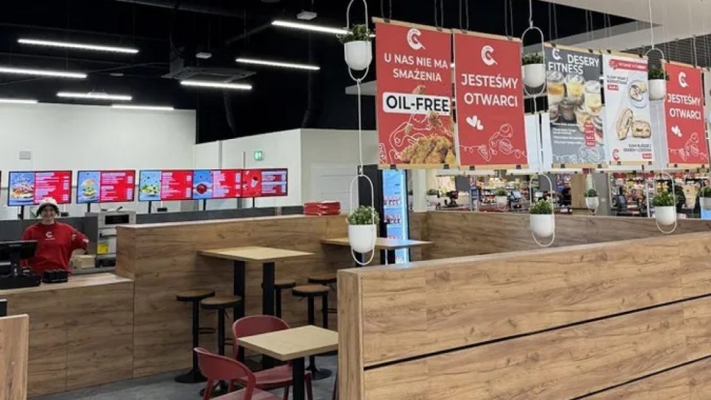 Spivvlasnyk Gali Baluvanoyi Vidkryv Pershyj Fastfud Multibar V Polshhi Foto